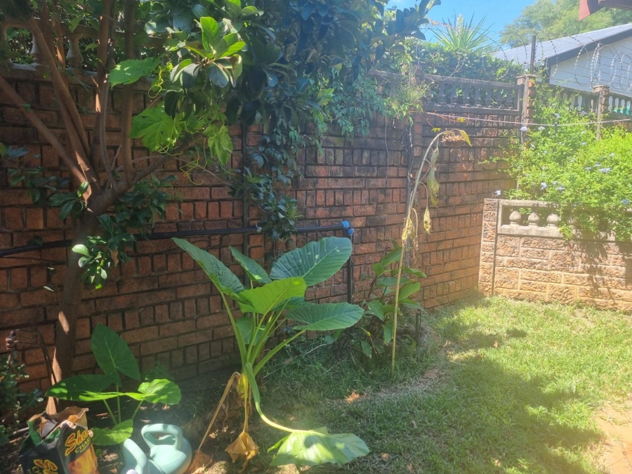 1 Bedroom Property for Sale in Meerhof North West